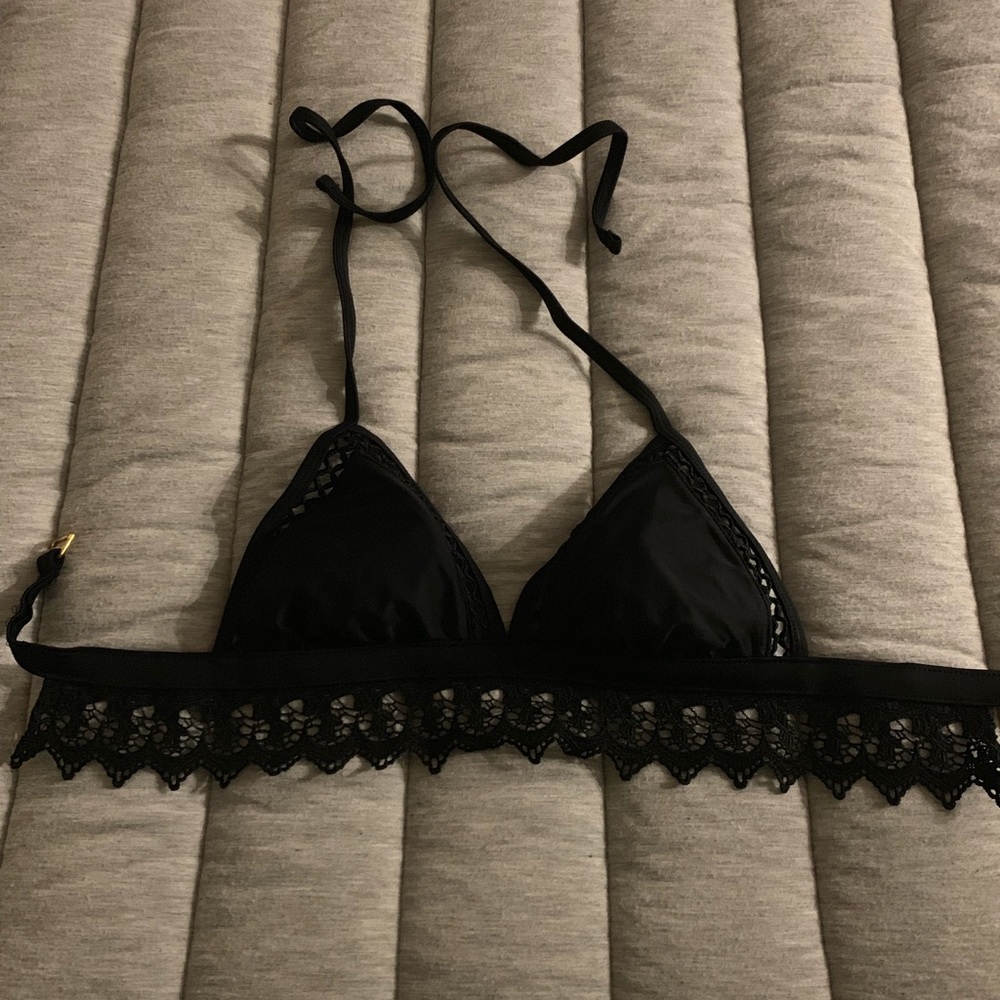 Crochet bikini top